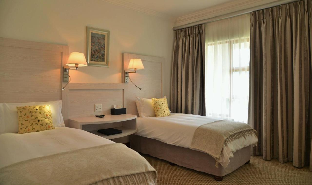 Val Du Charron Wine & Leisure Estate Hotel Wellington Exterior photo
