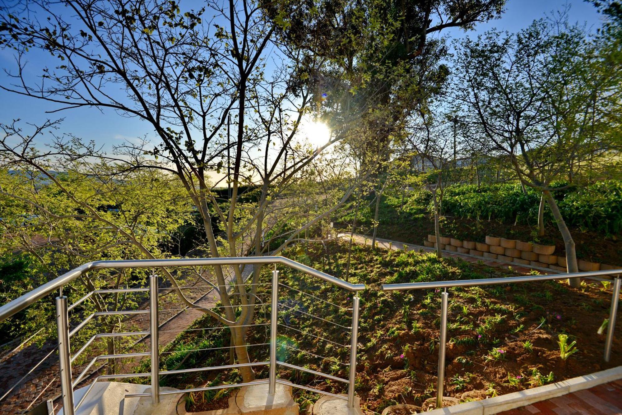 Val Du Charron Wine & Leisure Estate Hotel Wellington Exterior photo