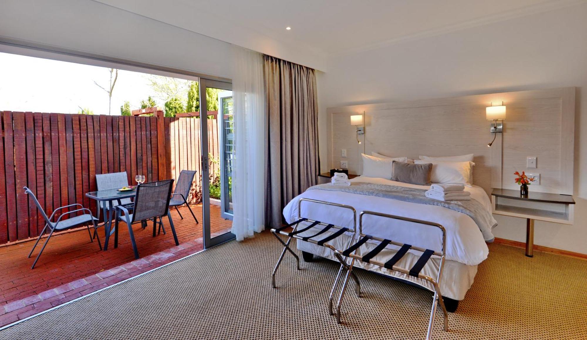 Val Du Charron Wine & Leisure Estate Hotel Wellington Exterior photo