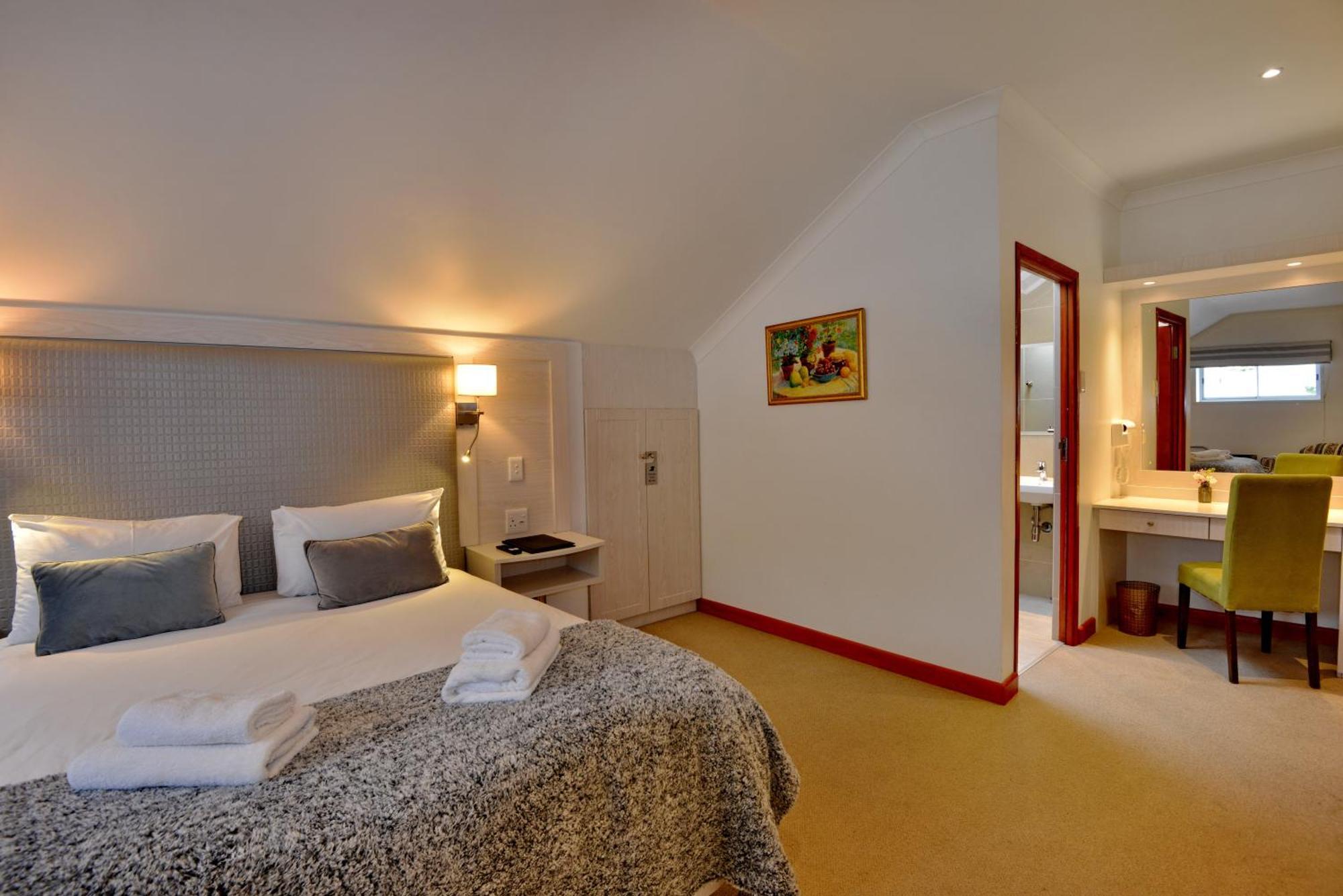 Val Du Charron Wine & Leisure Estate Hotel Wellington Exterior photo
